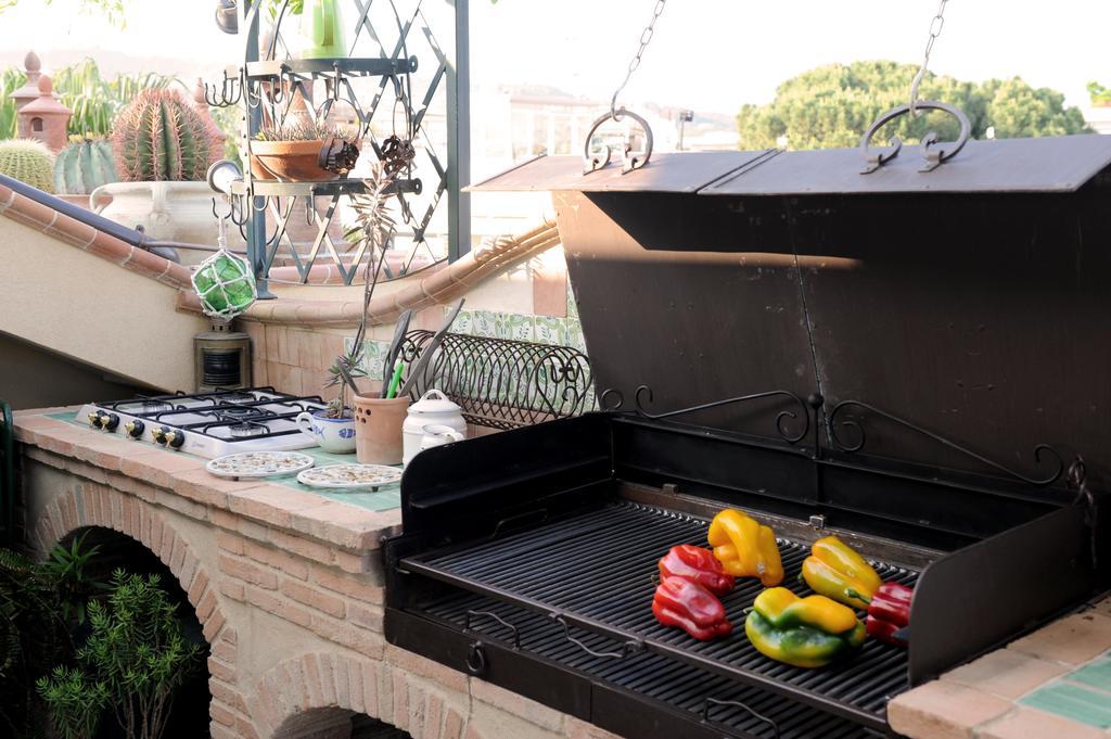 شقة Terrazza Pavone آتْشّي كاستيلّو الغرفة الصورة