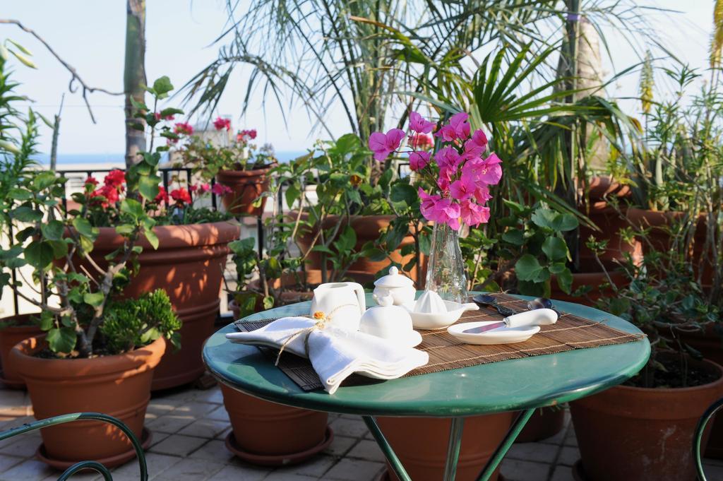 شقة Terrazza Pavone آتْشّي كاستيلّو الغرفة الصورة